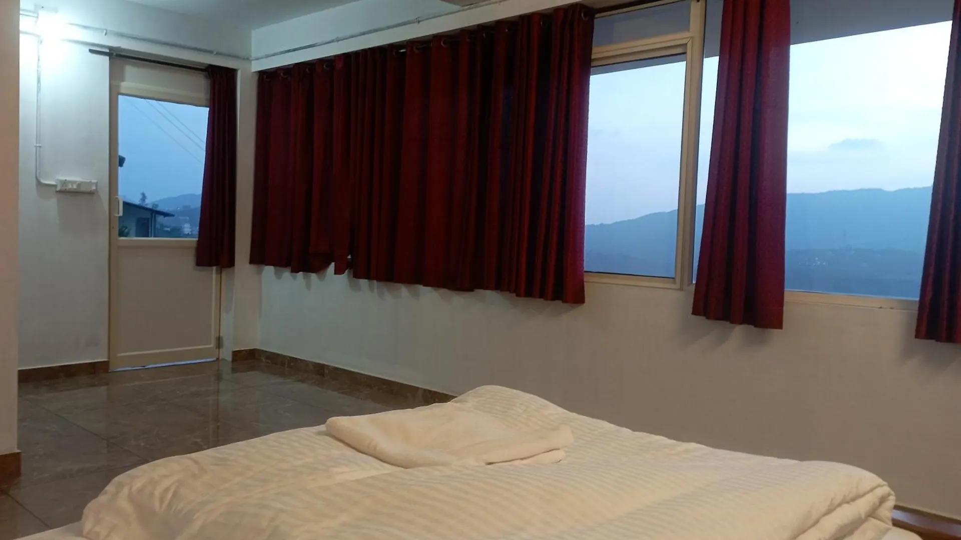 Paradizo Resort Vagamon